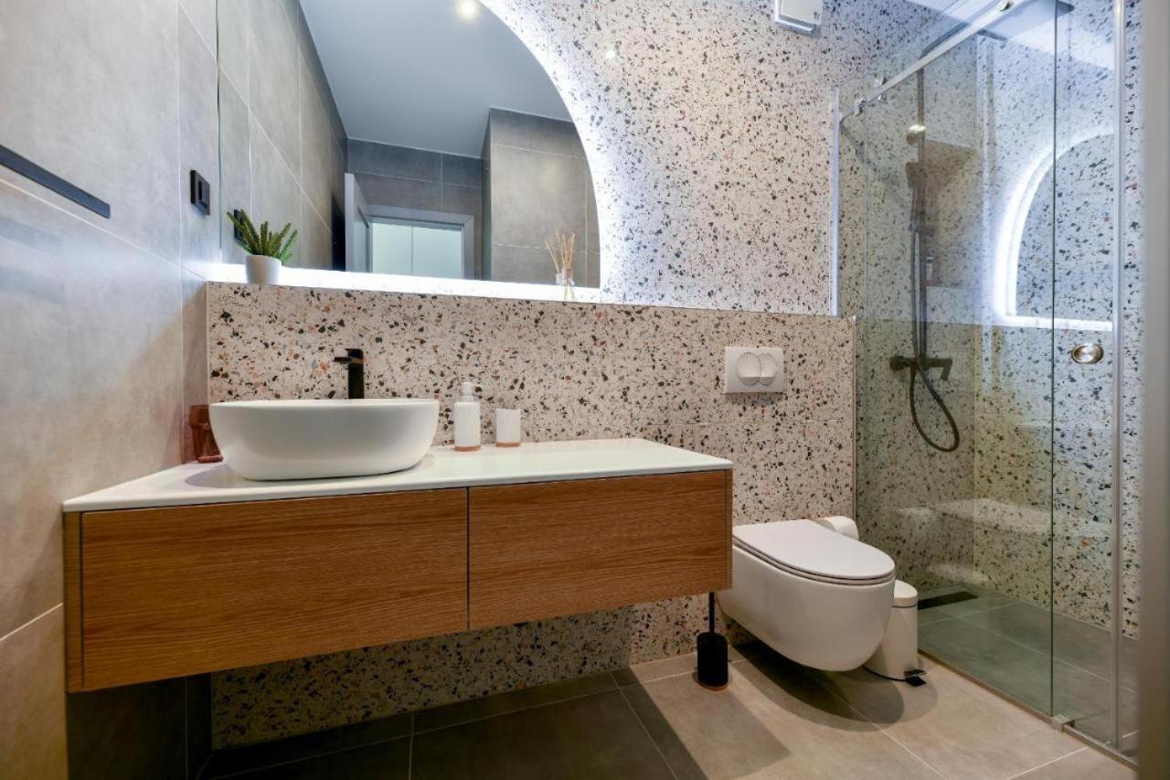 Maris By Belmont Realty Apartment *
